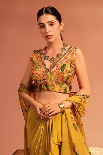 Yellow tamaya embellished drape skirt set with cape