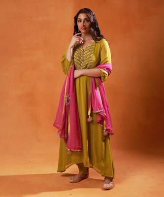Olive green and pink embroidered salwar kameez set 2