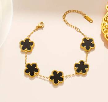 Stylish floral charm bracelet for women and girls 1