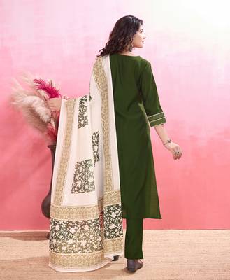  green blend viscose silk ethnic motifs straight kurta with pant & printed dupatta 2