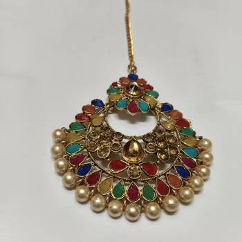 Multi Colour Gold Kundan Maang Tikka 3