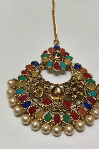 Multi Colour Gold Kundan Maang Tikka