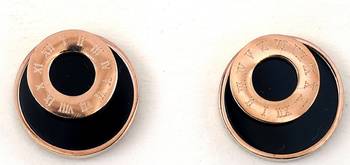 Kundan beautiful earrings are handcrafted in alloy with pearls of good quality 2