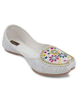 White emb loafer 1