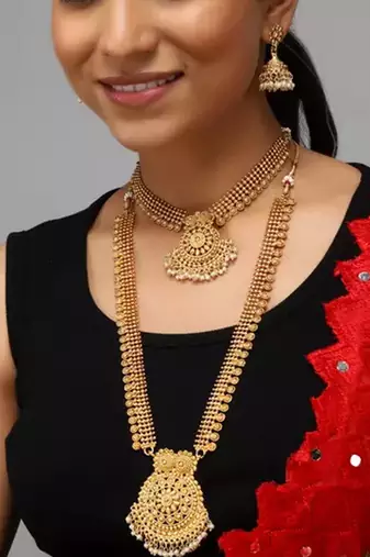 Gold-plated south indian bridal jewelry set - Necklace ::, long chain earrings and mang tikka