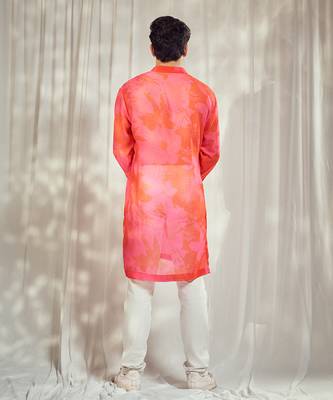Pink and red floral print kurta. 4