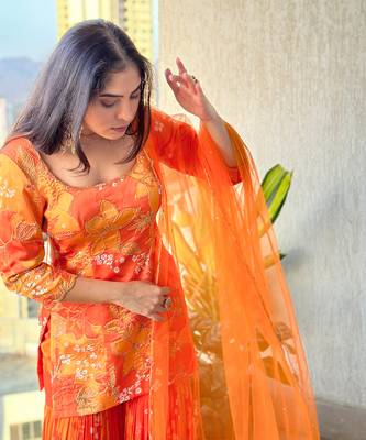 Yellow orange scoop scallop embroidered kurti sharara with dupatta 3