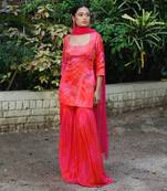 Pink red scoop scallop embroidered kurti pant with dupatta