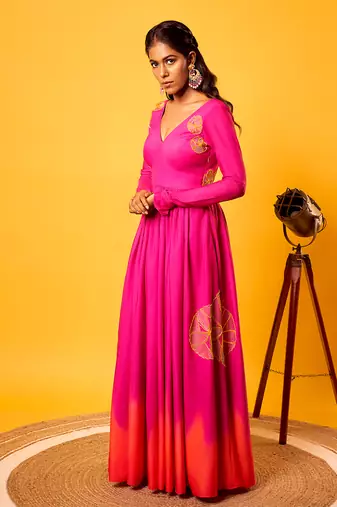 Pink-orange ombre flower anarkali set

embroidery- cutdana
