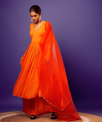 Orange anarkali set

embroidery- cutdana 2