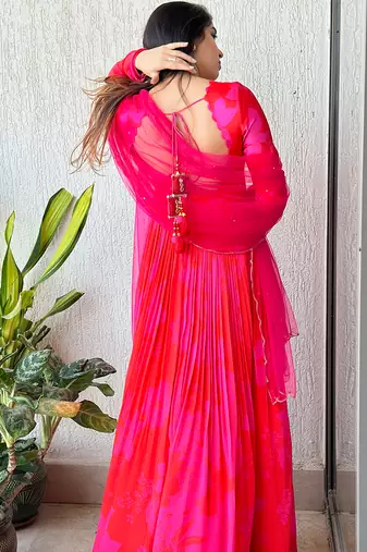 Pink red self scallop anarkali with matching net scallop embroidered and sequin chinta on dupatta.