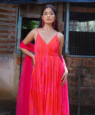 Pink red printed strappy ruched anarkali with matching scallop embroidered net dupatta. 3