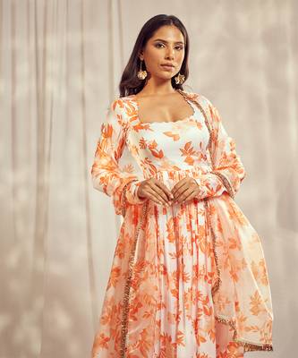 Burnt orange print self scallop anarkali with matching organza silk dupatta with gold trimming lace detailing. 3