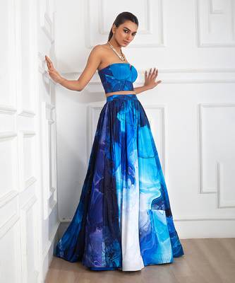 Blue tube top embroidery crepe skirt set 1