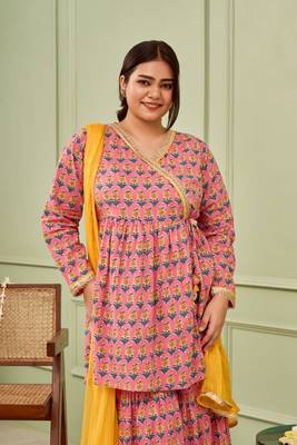 Peach booti cotton printed sharara set (set of 3) 5