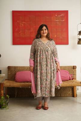 Grey pink floral angrakha kurta suit set - ( set of 3 ) 2