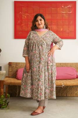 Grey pink floral angrakha kurta suit set - ( set of 3 ) 3
