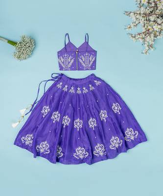 Violet pure spun lehenga set for girls. 4
