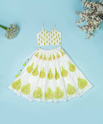 Ivory pure spun lehenga set for girls. 2
