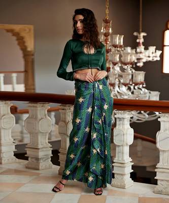 Evergreen satin skirt set 4