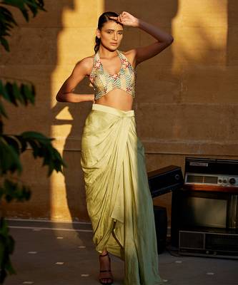 Pistachio satin skirt set 4