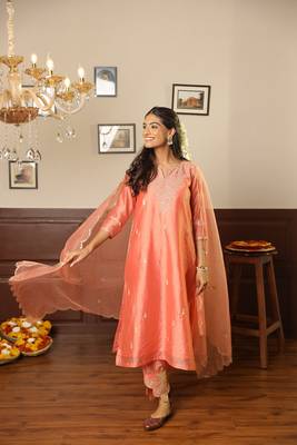 Peach embroidered stitched straight set with dupatta 1