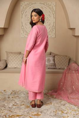 Light pink embroidered stitched straight set with dupatta 2