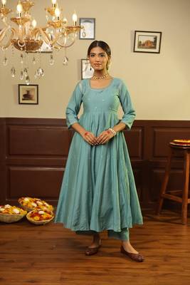 Green embroidered chanderi stitched anarkali set with dupatta 2
