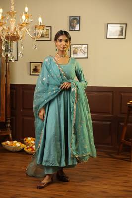 Green embroidered chanderi stitched anarkali set with dupatta 5