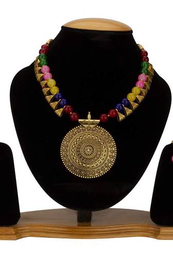 Multicolor necklace set