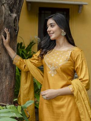 Vredevogel women's silk blend kurta with trousers pant & embroidered chanderi dupatta set 3