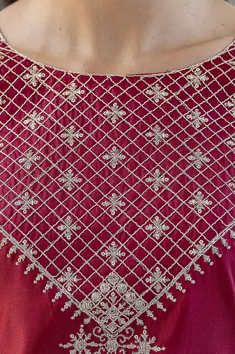 Vredevogel women's silk blend kurta with trousers pant & embroidered chanderi dupatta set