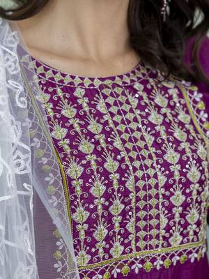 Vredevogel women's silk blend kurta with trousers pant & embroidery work dupatta set 3