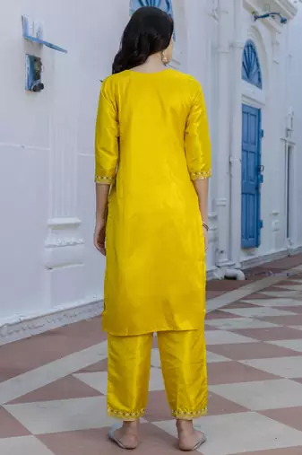 Vredevogel women's silk blend kurta with trousers pant & embroidery work dupatta set