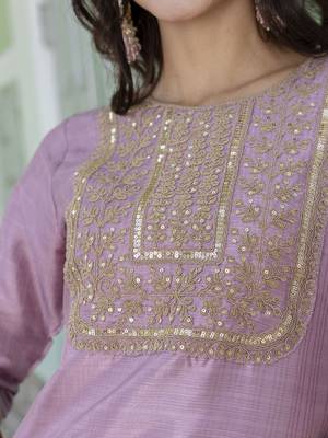 Vredevogel women's silk blend embroidered kurta with trousers pant and organza dupatta set 3