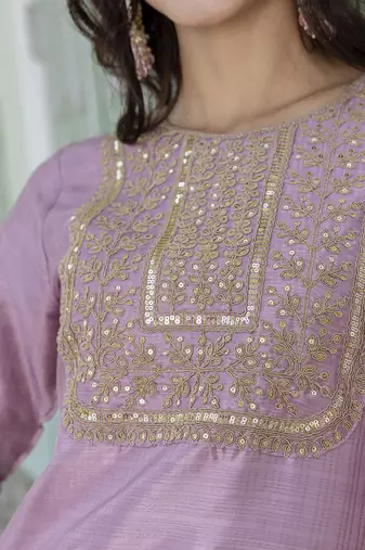 Vredevogel women's silk blend embroidered kurta with trousers pant and organza dupatta set