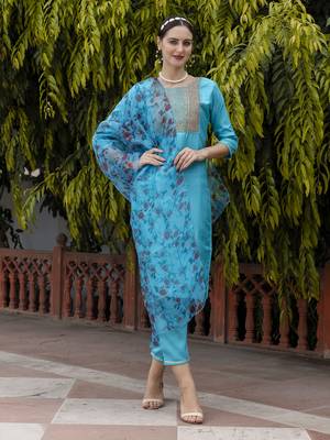 Vredevogel women's silk blend embroidered kurta with trousers pant and organza dupatta set 1