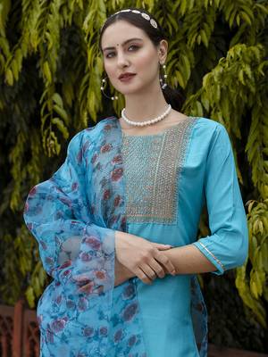 Vredevogel women's silk blend embroidered kurta with trousers pant and organza dupatta set 3