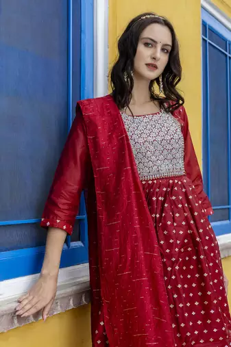 Vredevogel women's chanderi modal butti kurta with trouser pant & embroidered chanderi dupatta