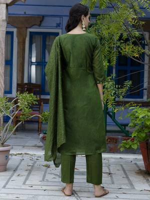 Vredevogel women's chanderi modal butti kurta with trouser pant & embroidered chanderi dupatta 2