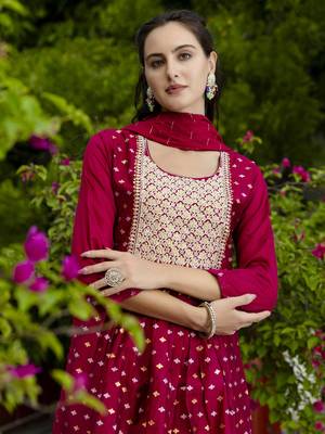 Vredevogel women's chanderi modal butti kurta with trouser pant & embroidered chanderi dupatta 2