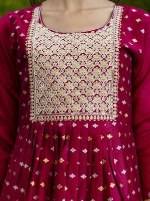 Vredevogel women's chanderi modal butti kurta with trouser pant & embroidered chanderi dupatta 3