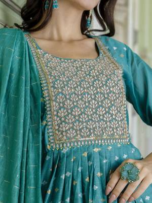 Vredevogel women's chanderi modal butti kurta with trouser pant & embroidered chanderi dupatta 3