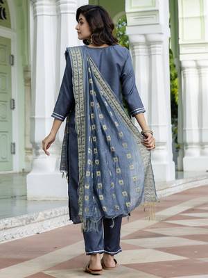 Vredevogel women's cotton silk blend embroidered kurta pant with viscose print dupatta set 2