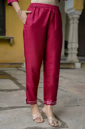 Vredevogel women's cotton silk blend kurta & pant with silk embroidery dupatta