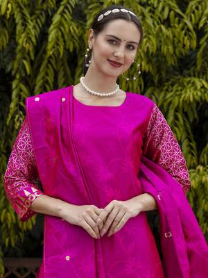 Vredevogel women's cotton silk jacquard kurta pant set with banarasi silk dupatta 3