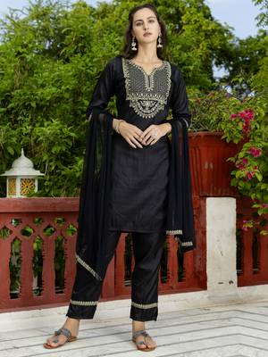 Vredevogel women's silk blend embroidered kurta with trouser pant & dupatta set 1