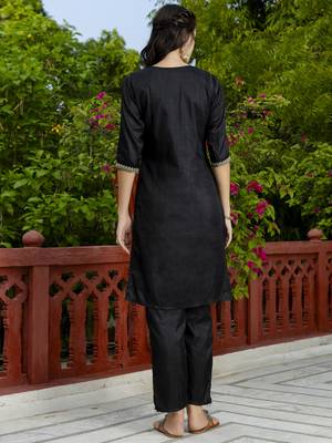 Vredevogel women's silk blend embroidered kurta with trouser pant & dupatta set 2