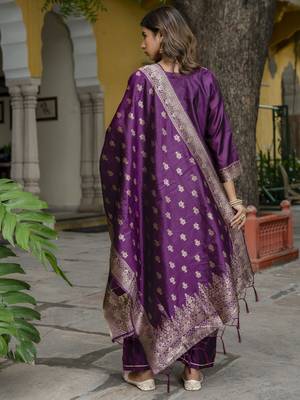 Vredevogel women's cotton silk jacquard kurta pant set with banarasi silk dupatta 2