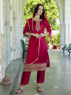 Vredevogel women's silk blend embroidered kurta with pant & nazneen dupatta set 1